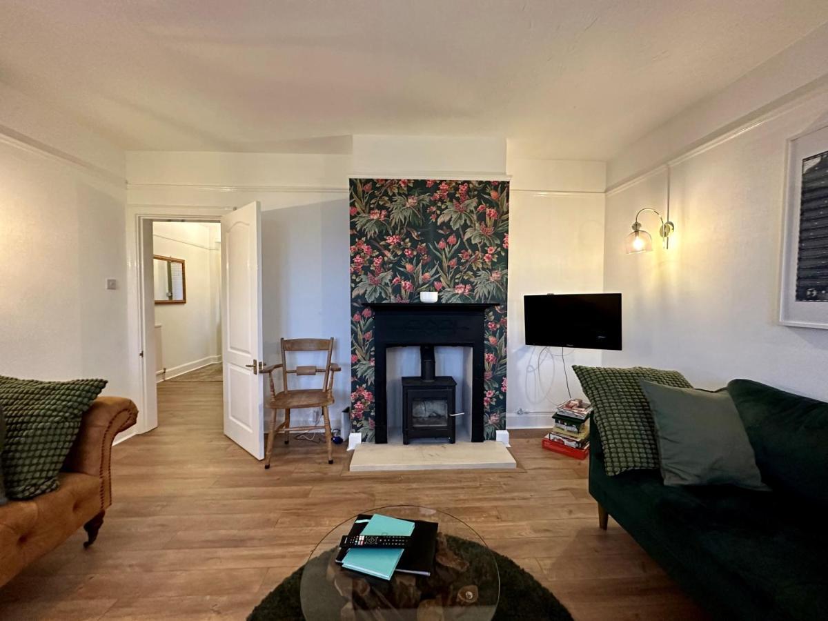 3 Bed Ground Floor Apartment - Hot Tub Optional Upgrade Hythe  Exterior photo