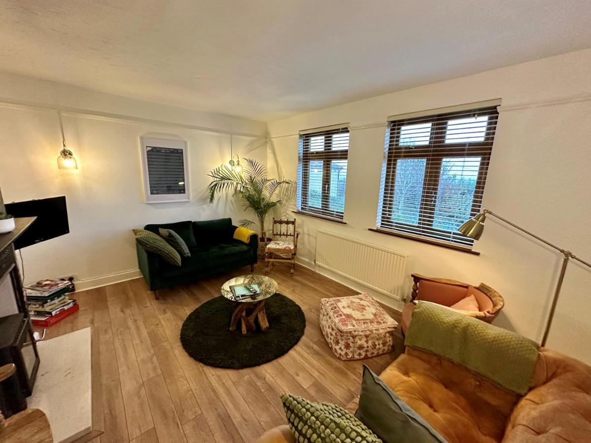 3 Bed Ground Floor Apartment - Hot Tub Optional Upgrade Hythe  Exterior photo